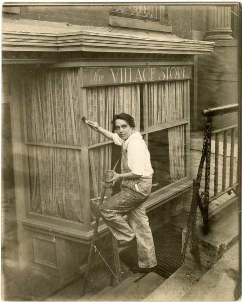 Charlotte Powell, Village Painter, c.1905-16 (gelatin silver photo), Beals, Jessie Tarbox (1871-1942)  Collection of the New-York Historical Society, USA  © New York Historical Society  Bridgeman Images 