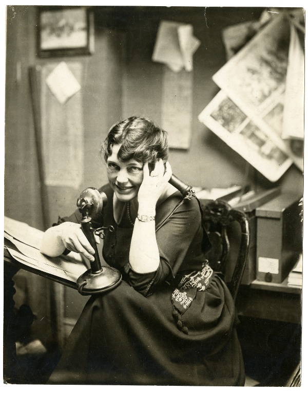 May Wilson Preston, artist & illustrator, c.1905-20 (gelatin silver photo), Beals, Jessie Tarbox (1871-1942)  Collection of the New-York Historical Society, USA  © New York Historical Society  Bridgeman Images -1