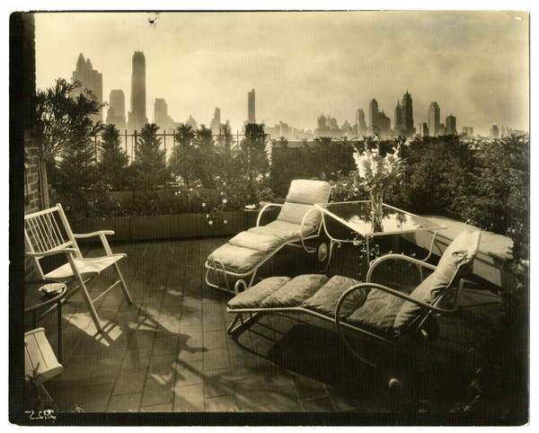 Terrace of Mrs Alice Woodward Rhinehardt, 400 E 52 St, c.1936-37 (gelatin silver photo), Beals, Jessie Tarbox (1871-1942)  Collection of the New-York Historical Society, USA  © New York Historical Society  Bridgeman Images 