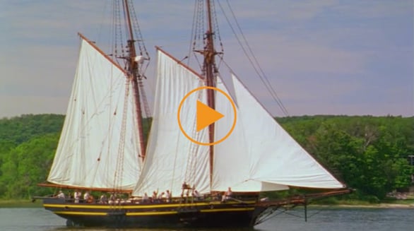 Ship in the sea, 1908 - reenactment / Sullivan Entertainment