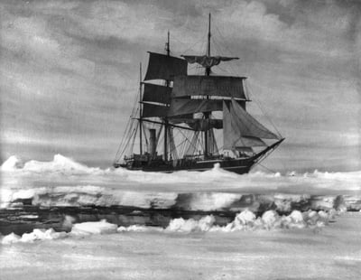 The 'Terra Nova' ship stuck in the ice during the British Antarctic Expedition led by Robert Falcon Scott. Photograph by Herbert Ponting, 1910-11.; (add.info.: TERRA NOVA EXPEDITION The 'Terra Nova' ship stuck in the ice during the British Antarctic Expedition led by Robert Falcon Scott. Photograph by Herbert Ponting, 1910-11.); Photo © Granger; PERMISSION REQUIRED FOR NON EDITORIAL USAGE; USA RIGHTS NOT AVAILABLE; it is possible that some works by this artist may be protected by third party rights in some territories