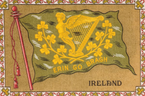Tobacco premium depicting the national flag of Ireland, American, c.1900-14 (roller-printed cotton) / © The Design Library, New York, USA
