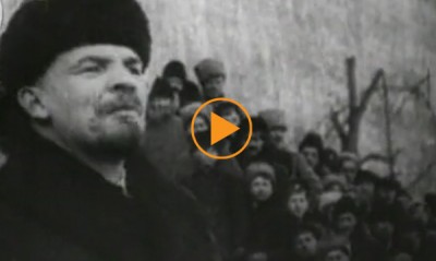 The Bolshevik revolution.Lenin speaking to the crowd in 1922 / Bridgeman Footage
