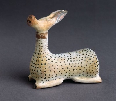  Scent bottle in the shape of a hind (pottery), Etruscan, (6th century BC) / Birmingham Museums and Art Gallery / Bridgeman Images