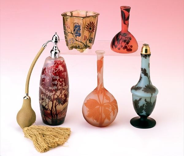 Selection of Galle enamelled and cameo vases and atomisers / Private Collection / Photo © Bonhams, London, UK / Bridgeman Images