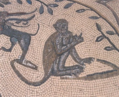Morocco, North of Meknes, Volubilis, House of Orpheus, mosaic with Orpheus surrounded by animals, detail of a monkey, Roman Empire from 1st century ad / De Agostini Picture Library / G. Dagli Orti / Bridgeman Images