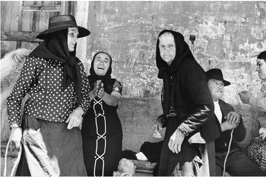 Old people in Portugal, 1973 (b/w photo) / Photo © Neil Libbert 