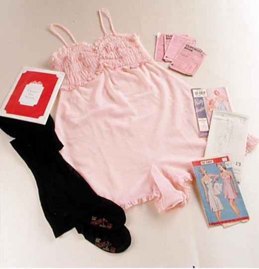 pink-camiknickers-dior-costume-underwear