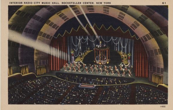  Interior, Radio City Music Hall, Rockefeller Center, New York (colour litho), American School, (20th century) / Private Collection / © Look and Learn 