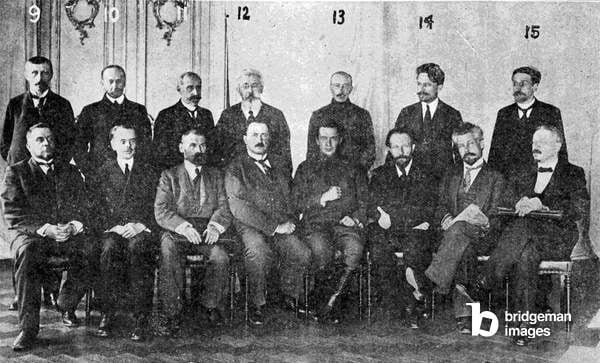 War cabinet of the Provisional Government of Russia, under Alexander Kerensky, who took over the leadership of the government on 24 July 1917. Kerensky himself sits at position no 1. / Universal History Archive/UIG / Bridgeman Images