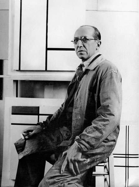 Piet Mondrian in his studio at 26 avenue du Depart, 1934 (b/w photo), Gallatin, Albert Eugene (1881-1952) / Bridgeman Images