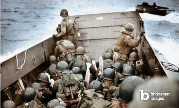A Landing Craft, Vehicle, Personnel (LCVP) approaching Omaha Beach, Normandy, France, 6th June 1944 (photo) / Sargent, Robert F. (fl.1944) / American© Galerie Bilderwelt / Bridgeman Images
