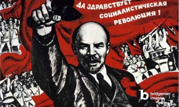 Russian Revolution, October 1917. Vladimir Ilyich Lenin (Ulyanov - 1870-1924) Russian revolutionary. Undated Communist poster / © Universal History Archive/UIG / Bridgeman Images